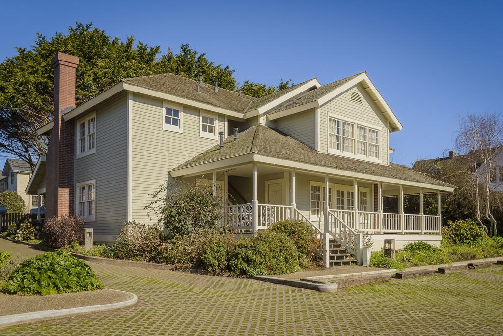 Mendocino Hotel & Garden Exterior photo